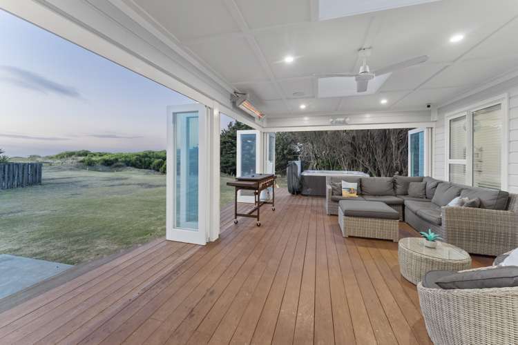 10 Mariri Place Waitarere Beach_1