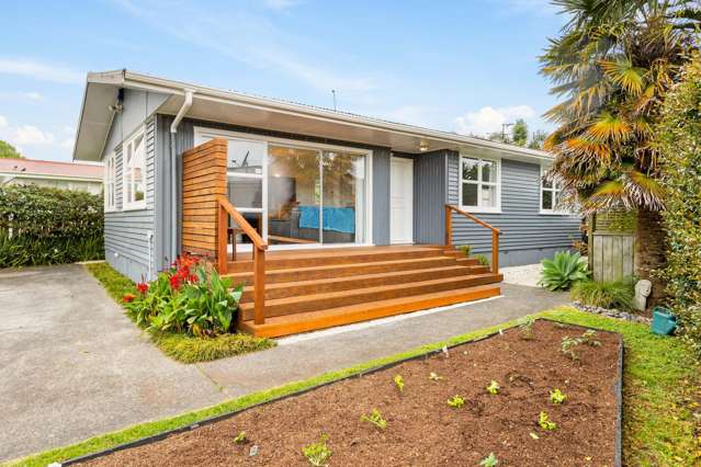 23 Clinton Avenue Te Atatu Peninsula_1