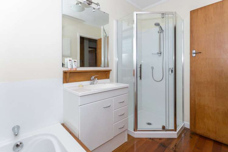 12a Te Aroha Street Hamilton East_12