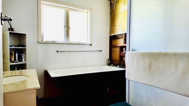 48 Kelman Road Kelston_4