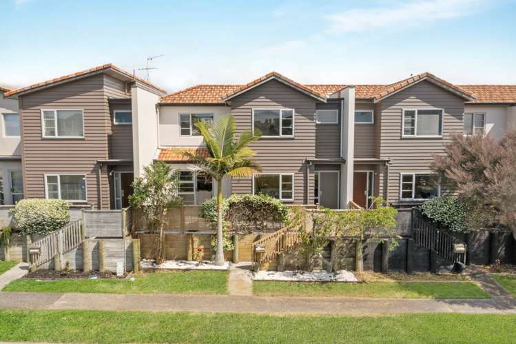 7 Savona Drive Flat Bush_8