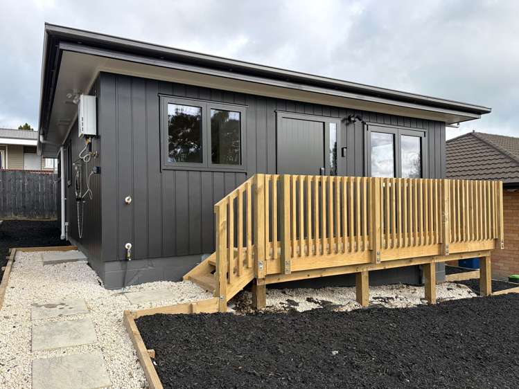 27B Simpson Road Ranui_11