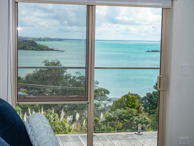 16 Rangikapiti Road Coopers Beach_10