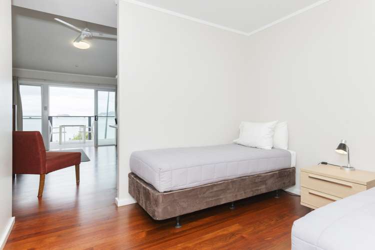 153 Beach Road Tokomaru Bay_10