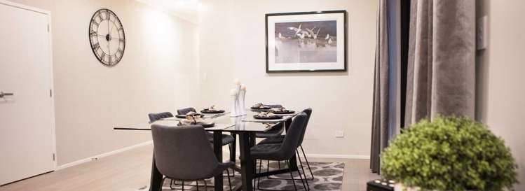 10 Horsefields Drive Flat Bush_13