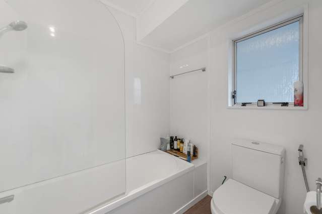 2/14 Tonga Street Taupo_4