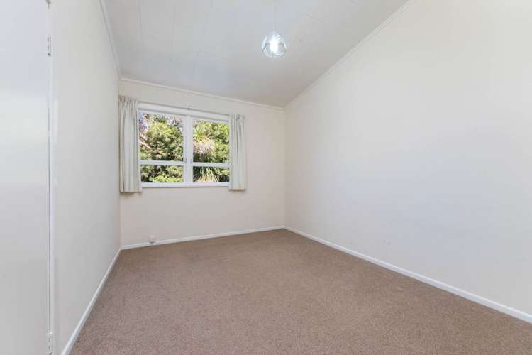 33 Chorley Avenue Massey_19