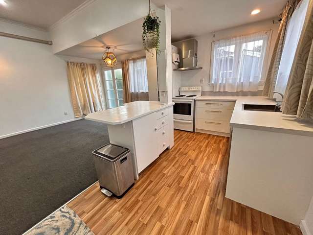 Clean Family House for Rent - Minutes from the CBD