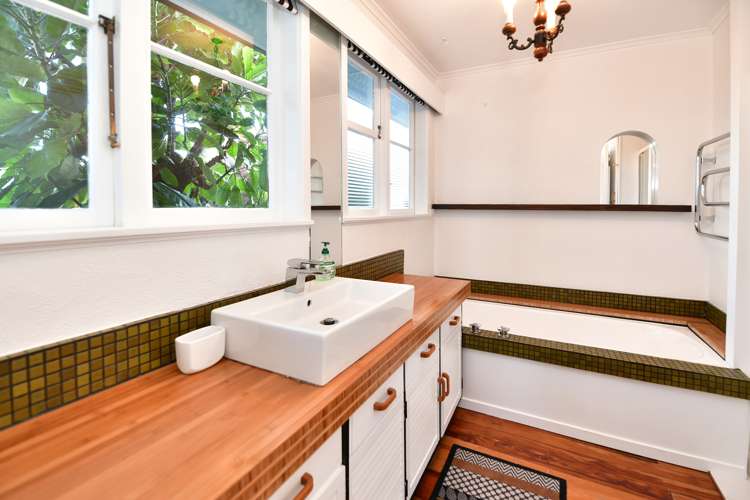 977 Whangaparaoa Road Tindalls Beach_10