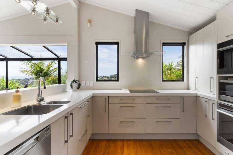 5 Amante Crescent Mairangi Bay_4