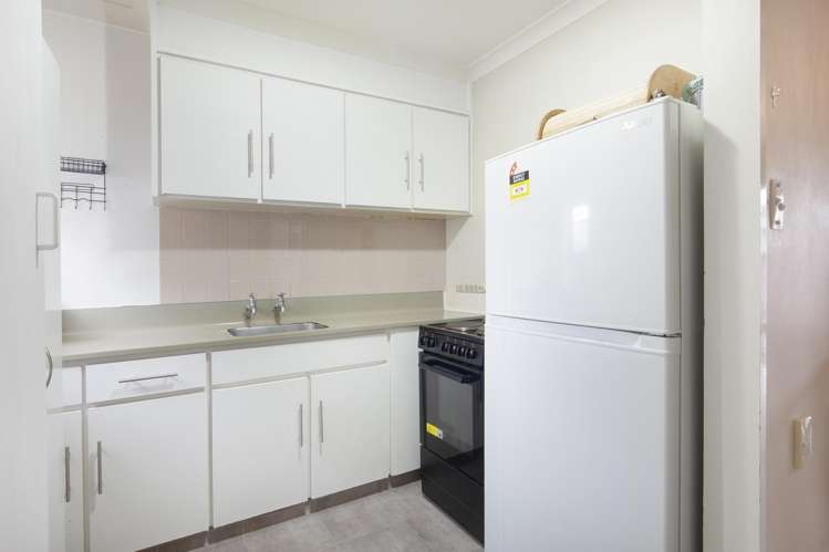 3/10 Lane Street Woolston_4