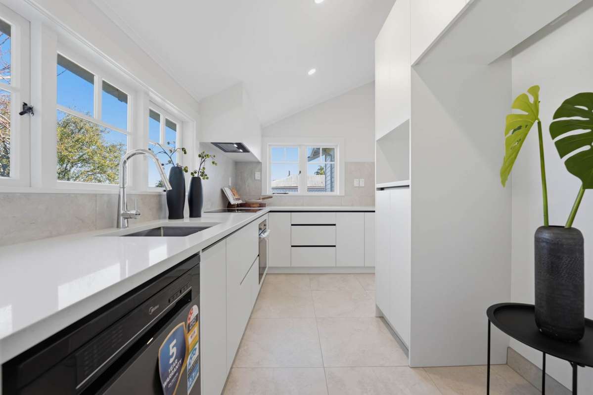 31 & 33 Princes Avenue_4