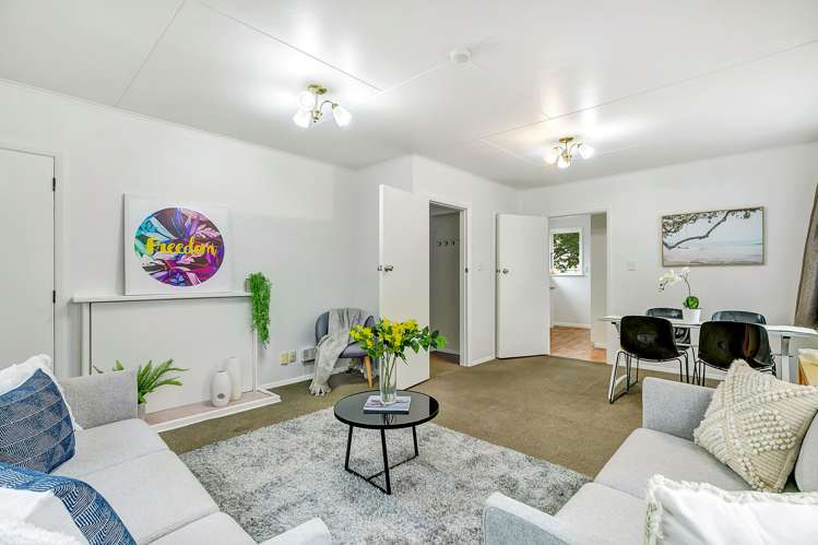 14 Durham Street Cannons Creek_5