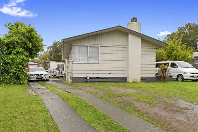 55 James Henry Crescent Huntly_1