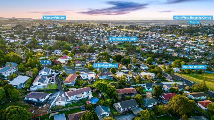 12 Raelene Place Massey_17
