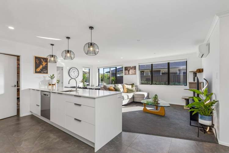 11 Springwater Lane_3