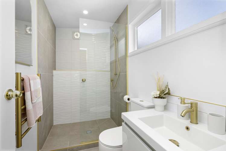 48 Kamahi Street Stokes Valley_21