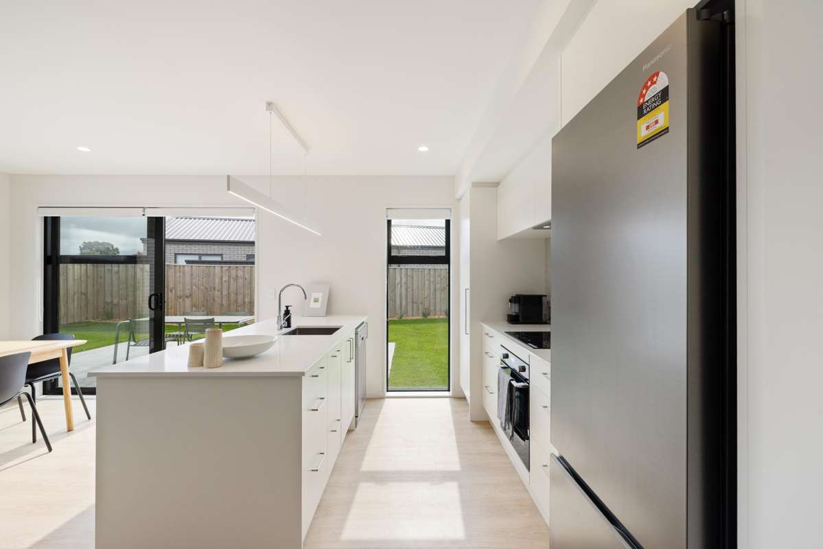 11-17 Greig Crescent - Lifestyle Villas_1