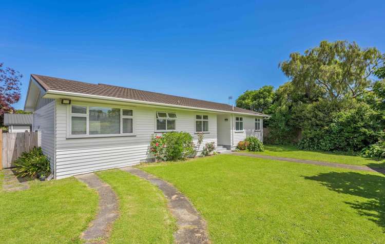 2 Matipo Street Waikanae_26