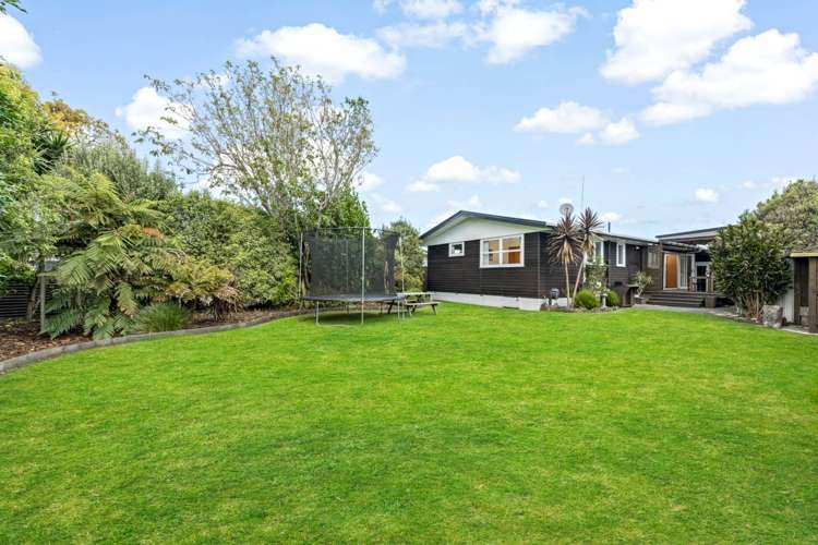 6 Clinton Avenue Te Atatu Peninsula_16
