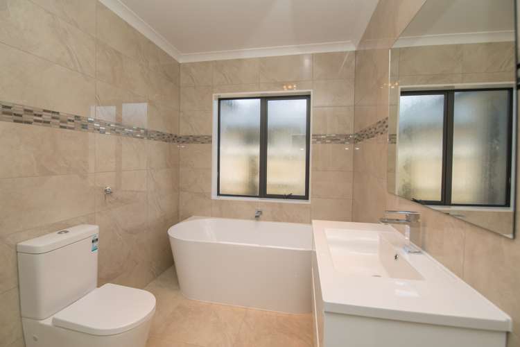 7 James Caird Lane Wigram_9