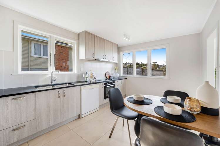 65 Rosamund Avenue New Windsor_9