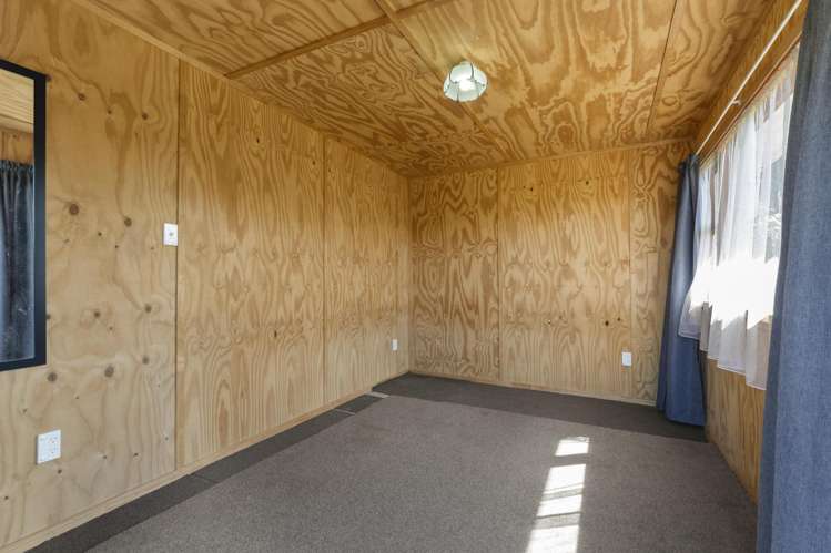 18 Robert Mckeen Street Otaki Beach_10