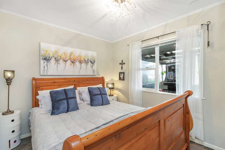 55 Kauri Road Stanmore Bay_14