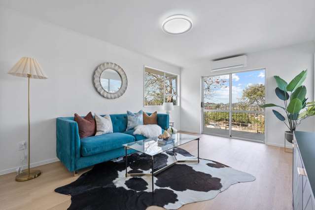 10 Tableau Place Totara Vale_2