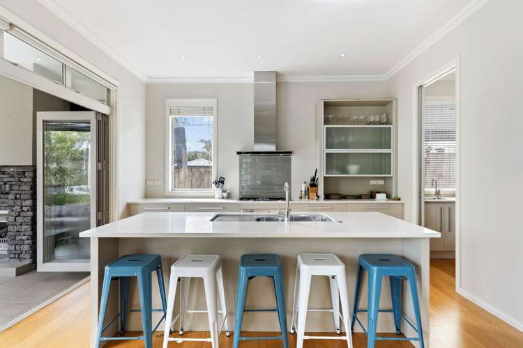 14 Armstrong Farm Drive East Tamaki Heights_11