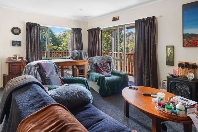 11 Banff Way Toi Toi_12