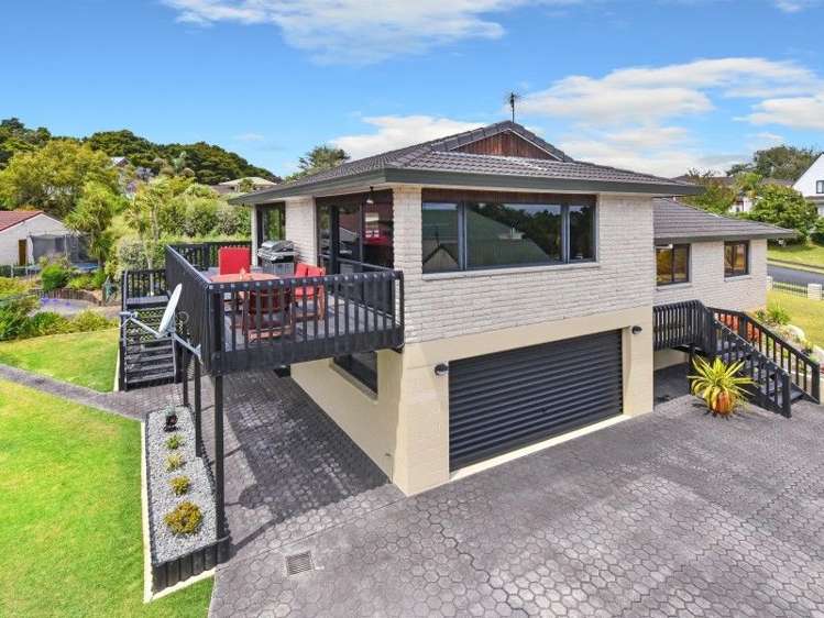 4 Deodar Place Totara Heights_16