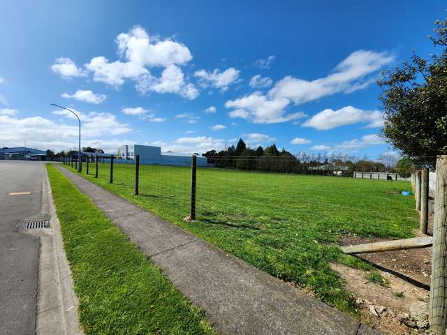 19 Edwin Feist Place Solway_4