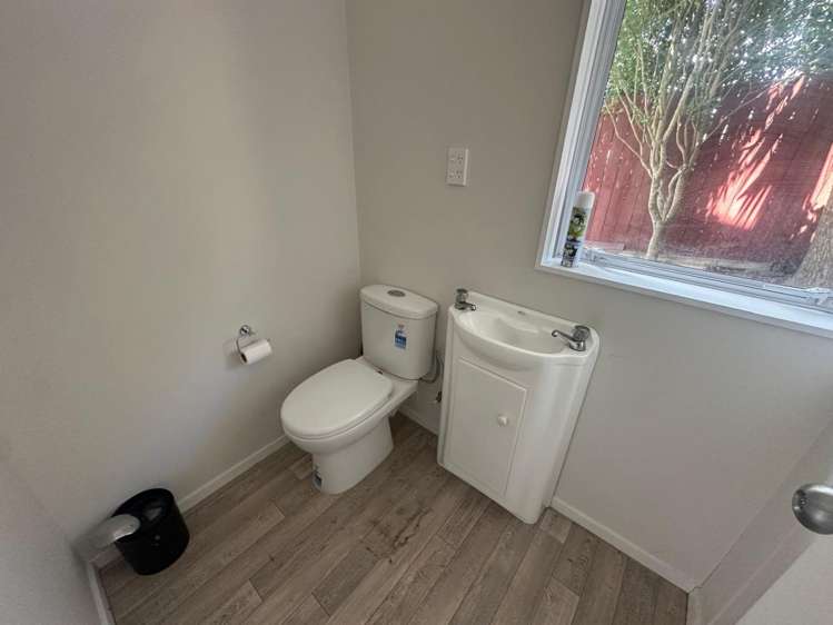 15A Te Atatu Road Te Atatu South_13