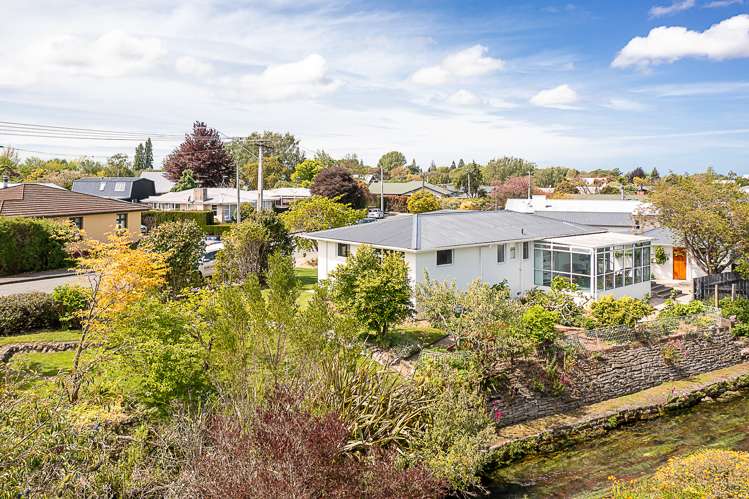 2 Ruthken Crescent Springlands_28