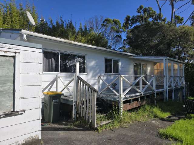 Very Private, Fully Renovated 3 Bedroom House
