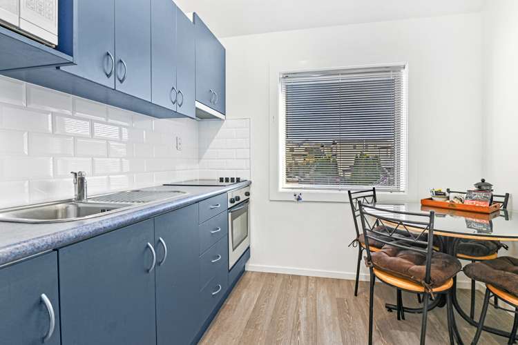 2f Church Street Akaroa_4