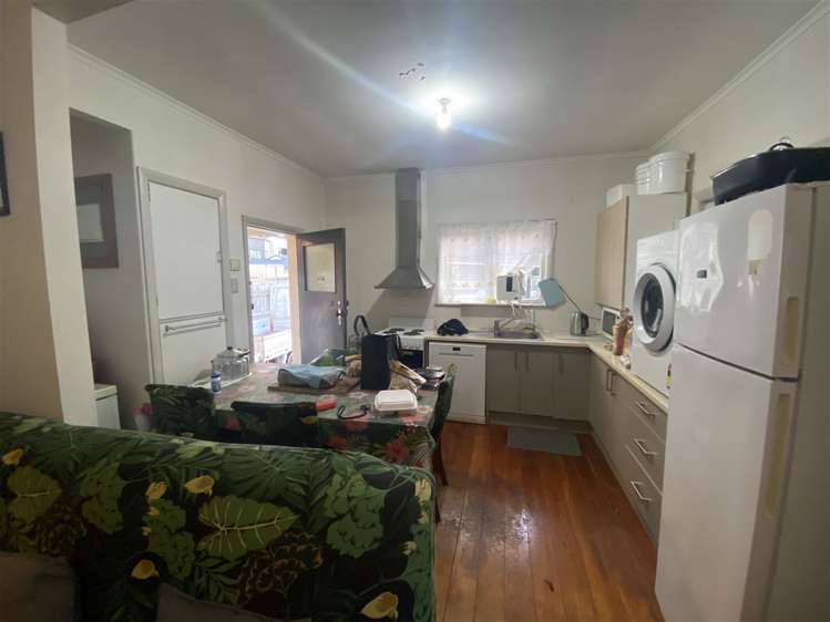 139 Portage Road New Lynn_8