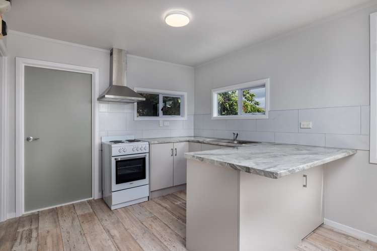 176 Broadway Kaikohe_21