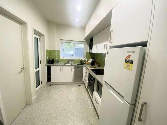 9/48 Oriental Parade Oriental Bay_4