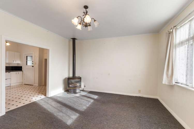 76 Parker Avenue_5