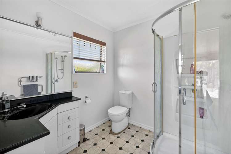 4 Halesia Place Mt Maunganui_21