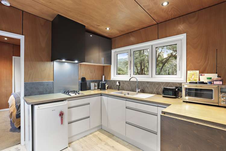 10 Bendalls Lane Oratia_20