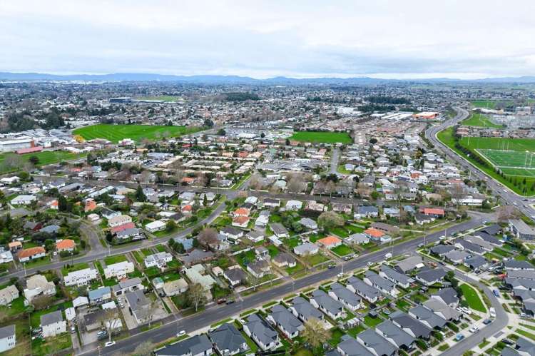 41 Old Farm Road Hamilton East_26