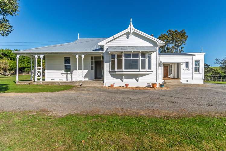 1322 Lake Ferry Road Martinborough_24