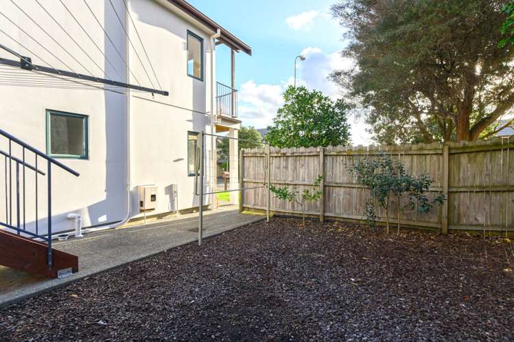 88 Fields Parade Oteha_21