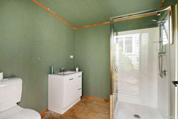 171 Titirangi Road New Lynn_11