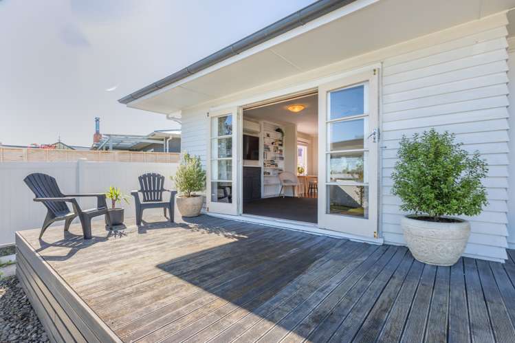 73 Middle Road Havelock North_11