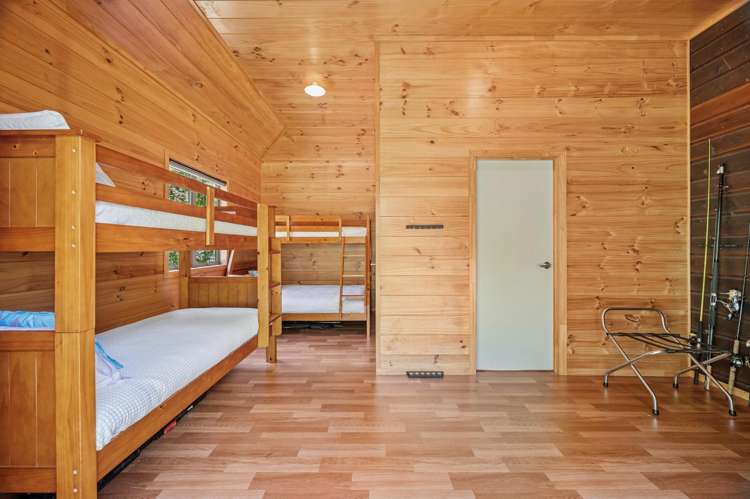 483 Spencer Road Lake Tarawera_27