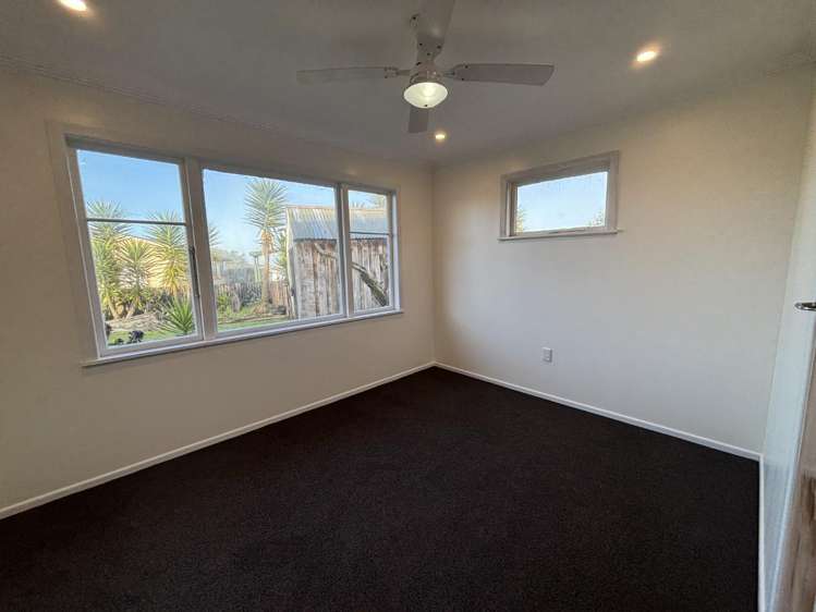 8 Kuaka Place Castlecliff_7